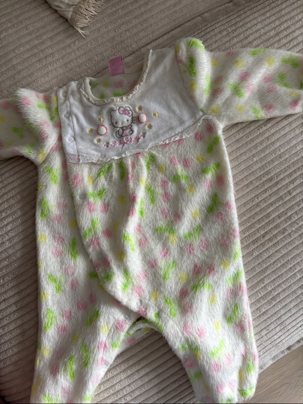 Hello Kitty vintage baby onesie size 70 6-9 months